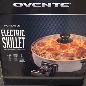 Ovente Black Electric Skillet with Tempered Glass Cover